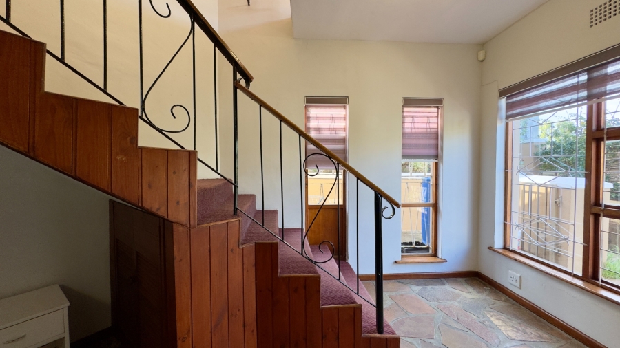 5 Bedroom Property for Sale in Strand North Western Cape
